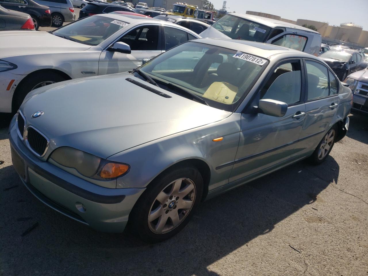 Photo 2 from auction – 2004 BMW 325 I with VIN WBAET37494NJ42702