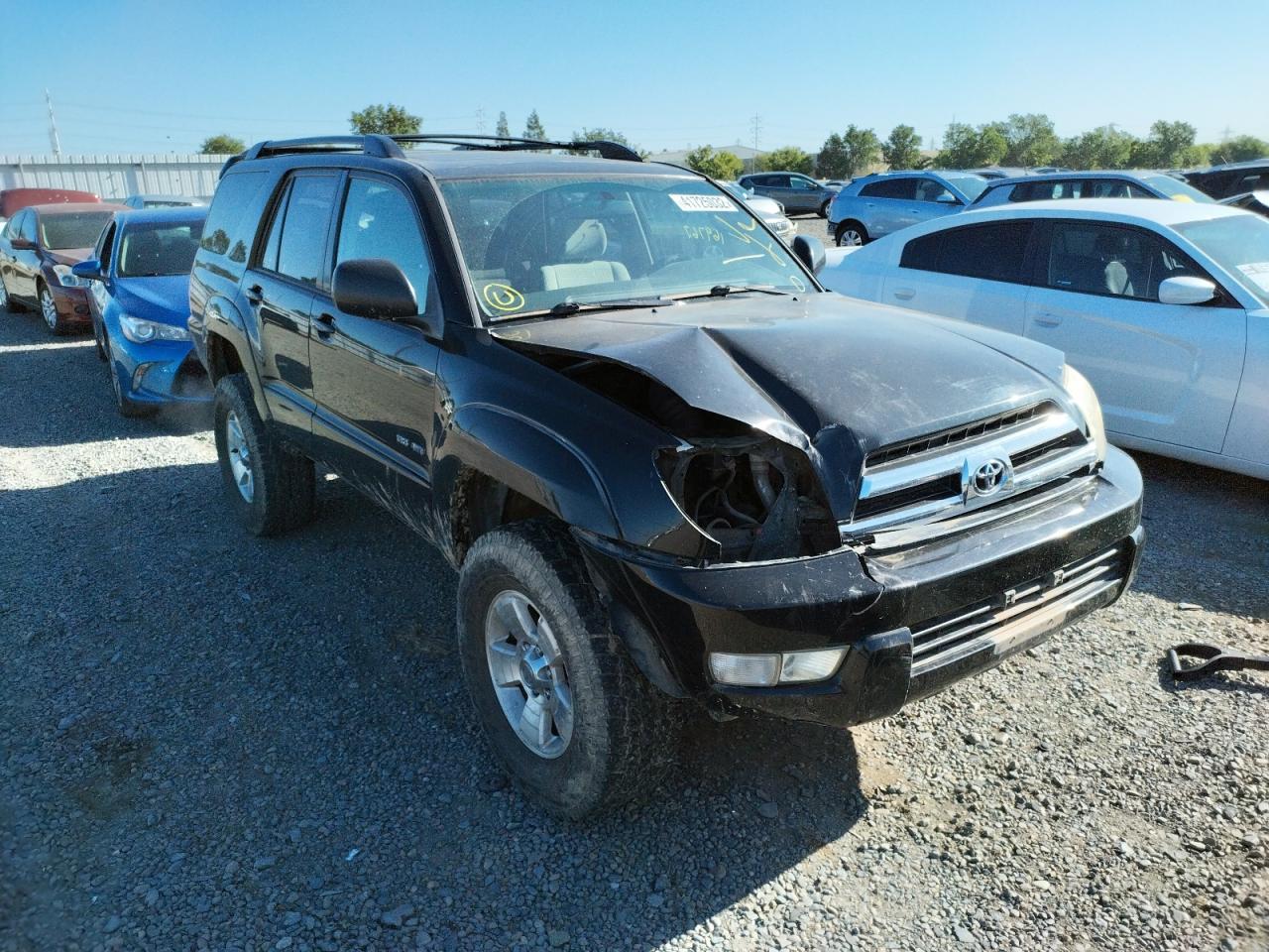 TOYOTA 4RUNNER SR 2005 with VIN JTEBU14RX58051795 - Photo from auction