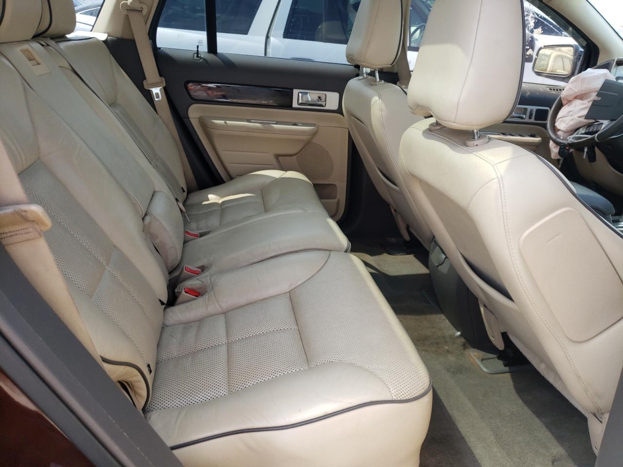 صورة رقم 6 من المزاد - 2009 LINCOLN MKX مع VIN 2LMDU88C59BJ04711
