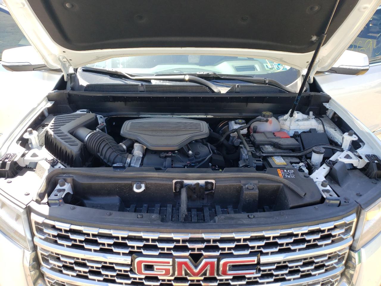 Photo 7 from auction – 2021 GMC ACADIA DEN with VIN 1GKKNXLS3MZ185618