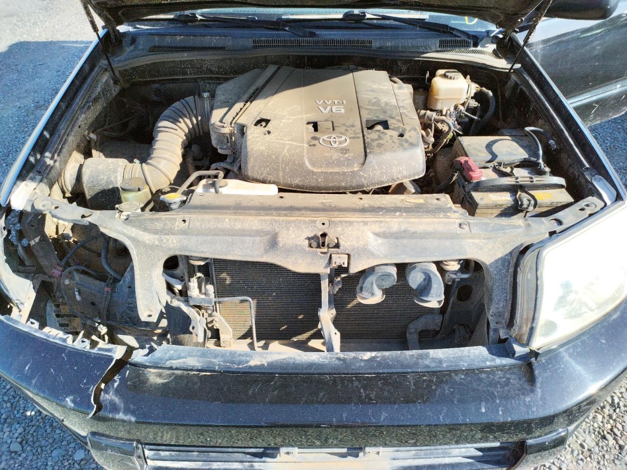 Photo 7 from auction – 2005 TOYOTA 4RUNNER SR with VIN JTEBU14RX58051795