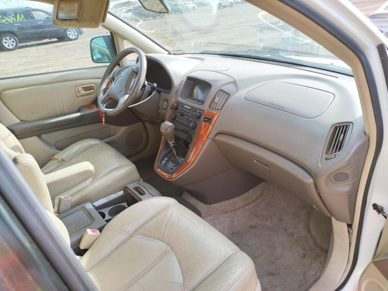 Photo 5 from auction – 2000 LEXUS RX 300 with VIN JT6GF10U7Y0073956