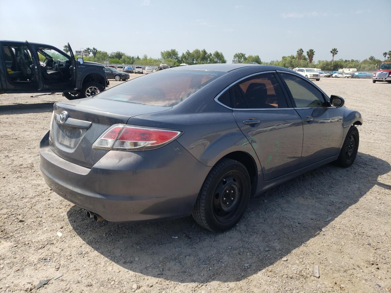 Photo 4 from auction – 2011 MAZDA 6 I with VIN 1YVHZ8BHXB5M14817