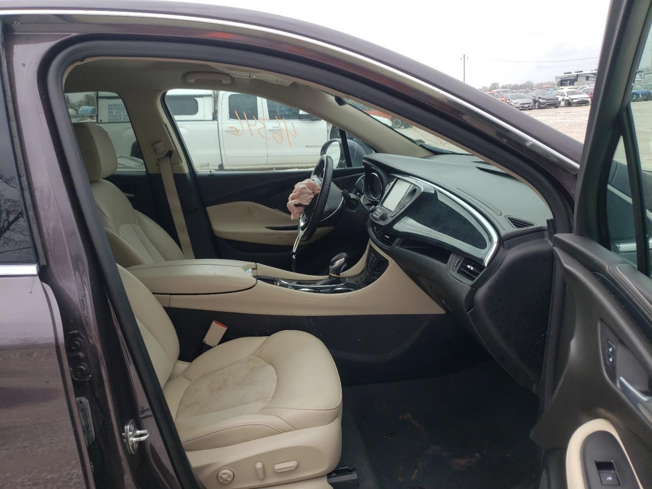 Photo 5 from auction – 2017 BUICK ENVISION P with VIN LRBFXCSA0HD153218