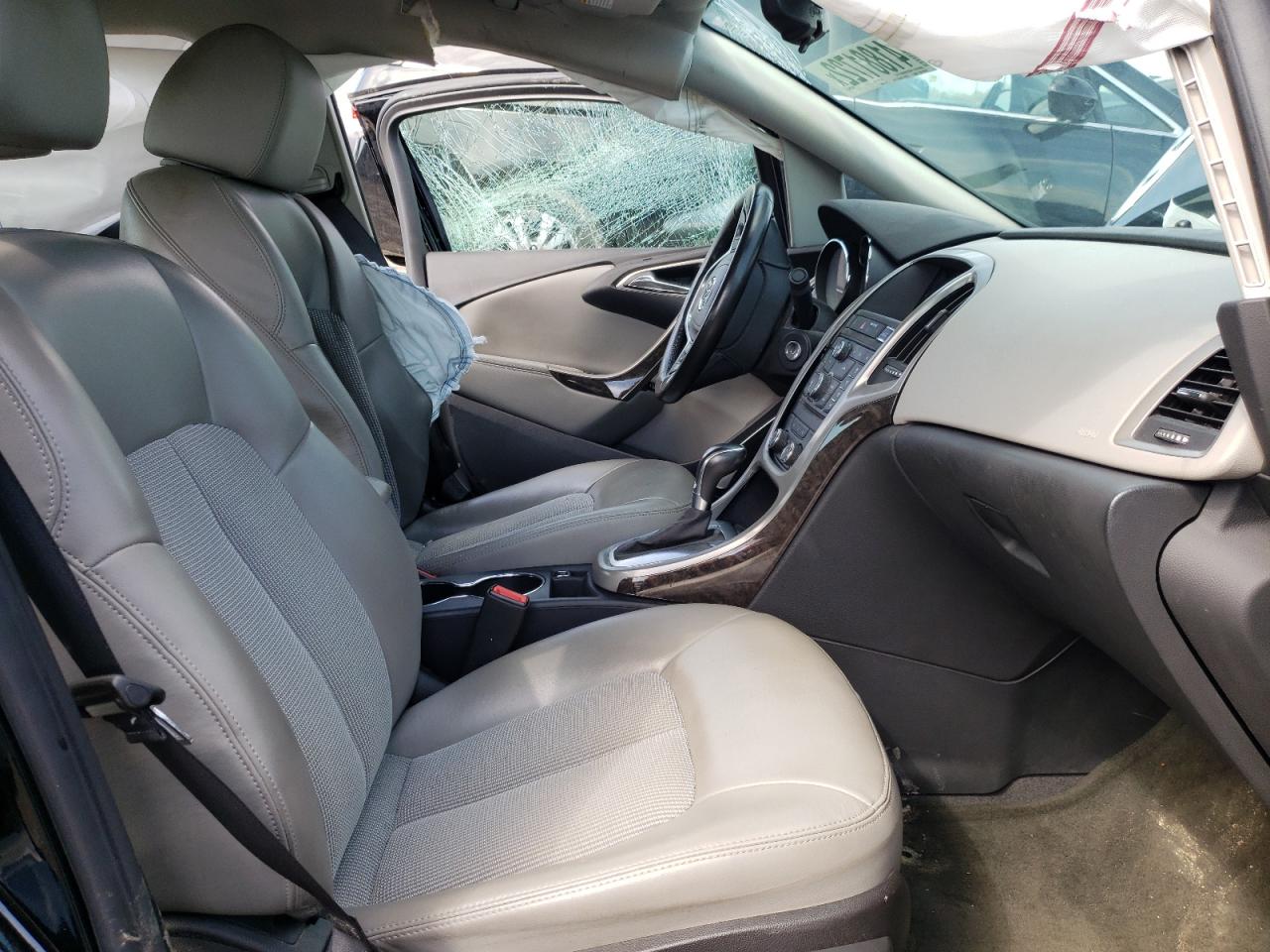 Photo 5 from auction – 2016 BUICK VERANO with VIN 1G4PP5SK9G4154887