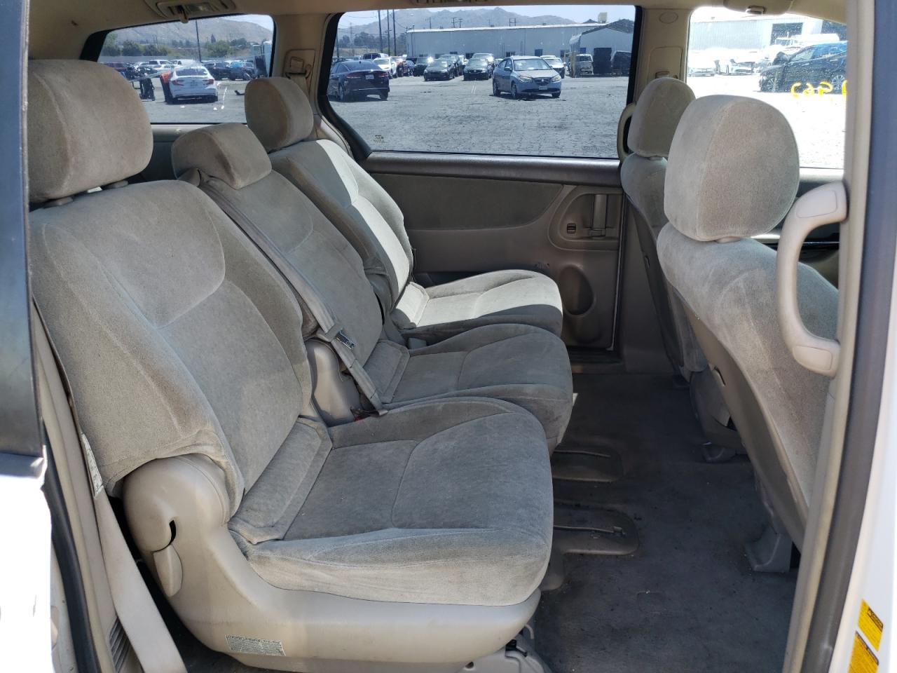 Photo 6 from auction – 2004 TOYOTA SIENNA CE with VIN 5TDZA23C94S074901