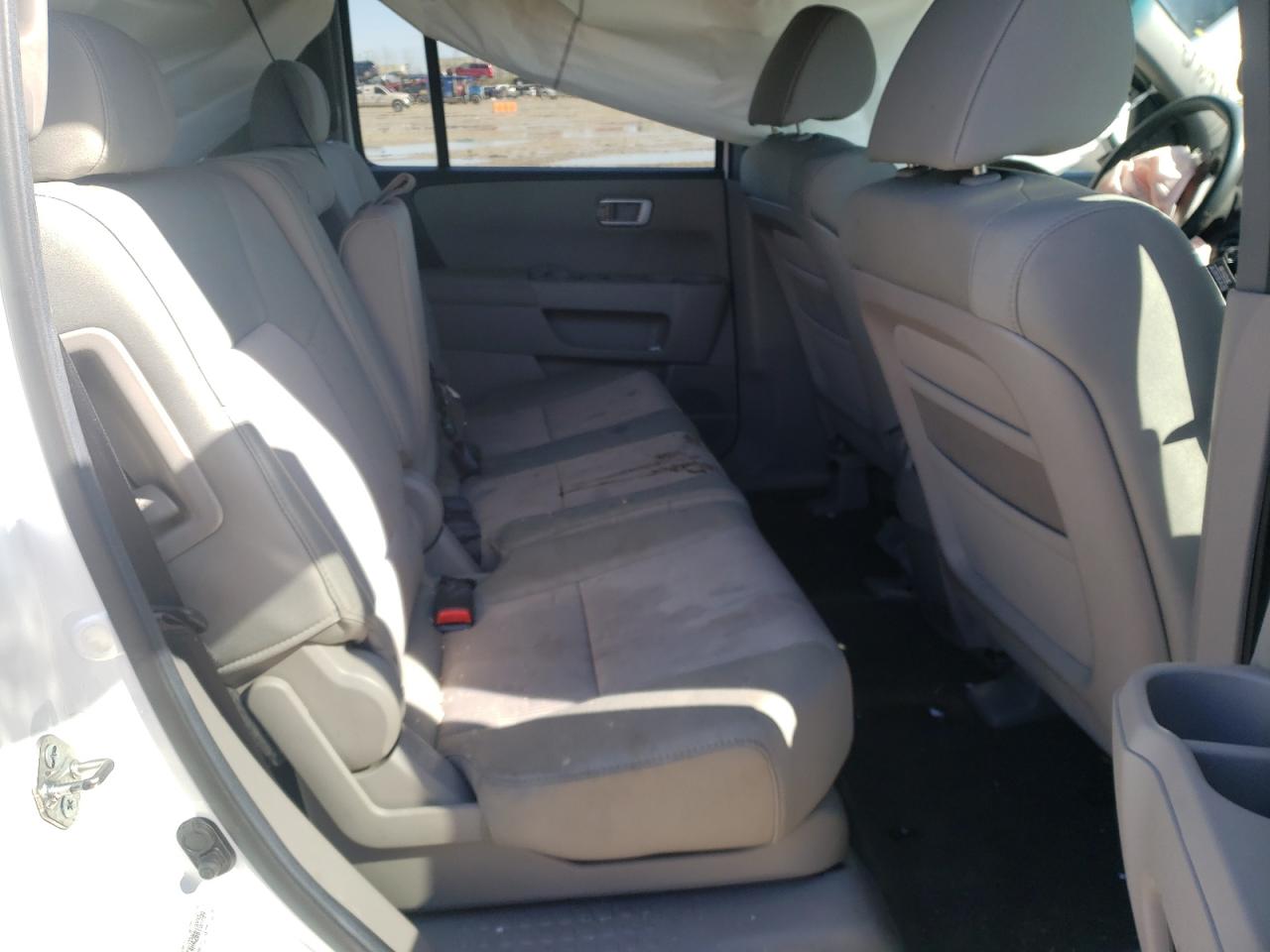 Photo 6 from auction – 2011 HONDA PILOT EX with VIN 5FNYF4H42BB102789