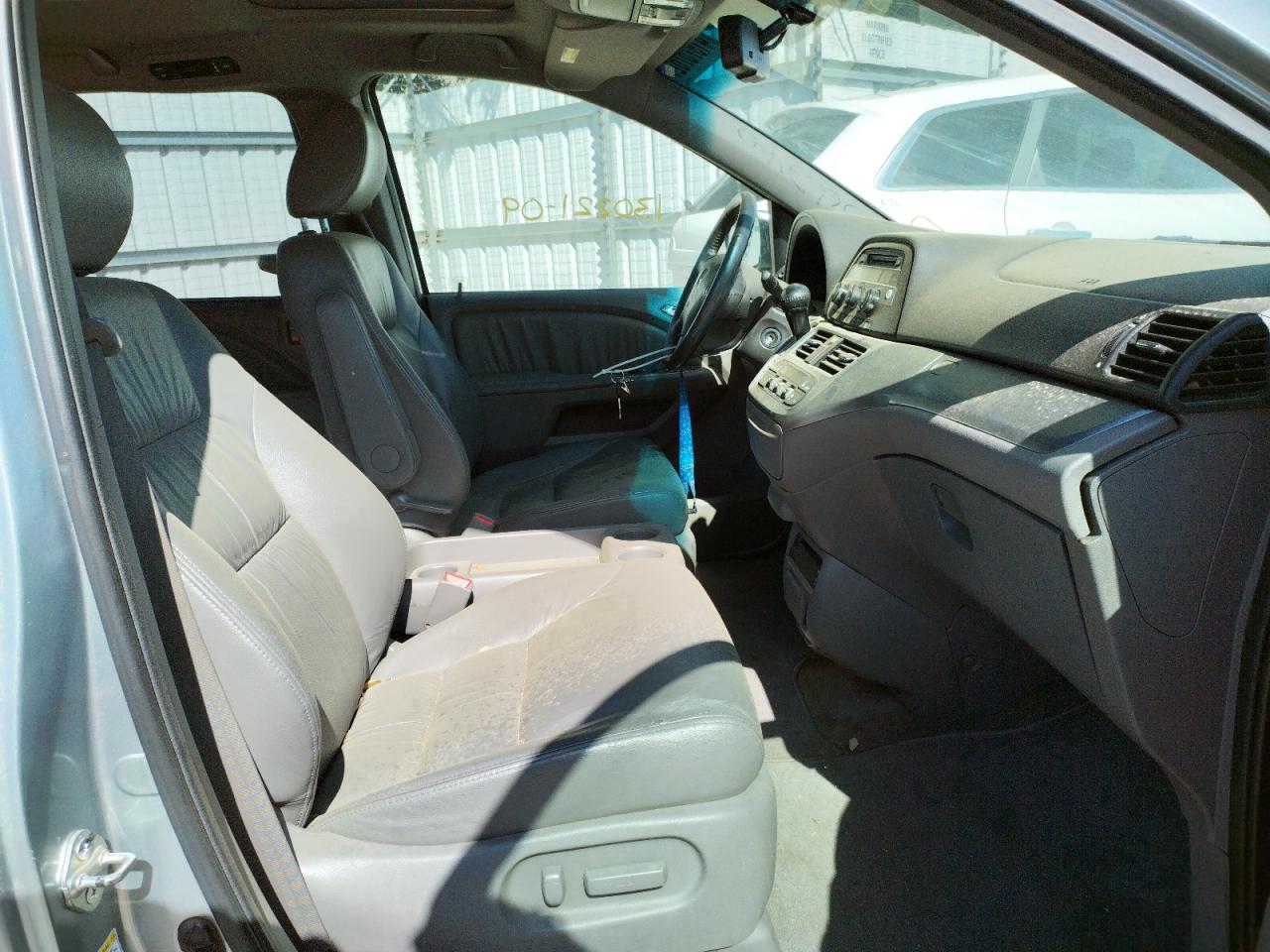 Photo 5 from auction – 2009 HONDA ODYSSEY EX with VIN 5FNRL38739B017228