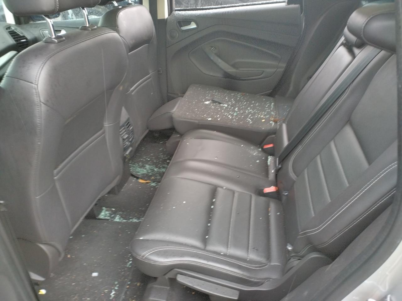 Фото 6 с аукциона – 2016 FORD C-MAX SEL с VIN 1FADP5BU0GL110927