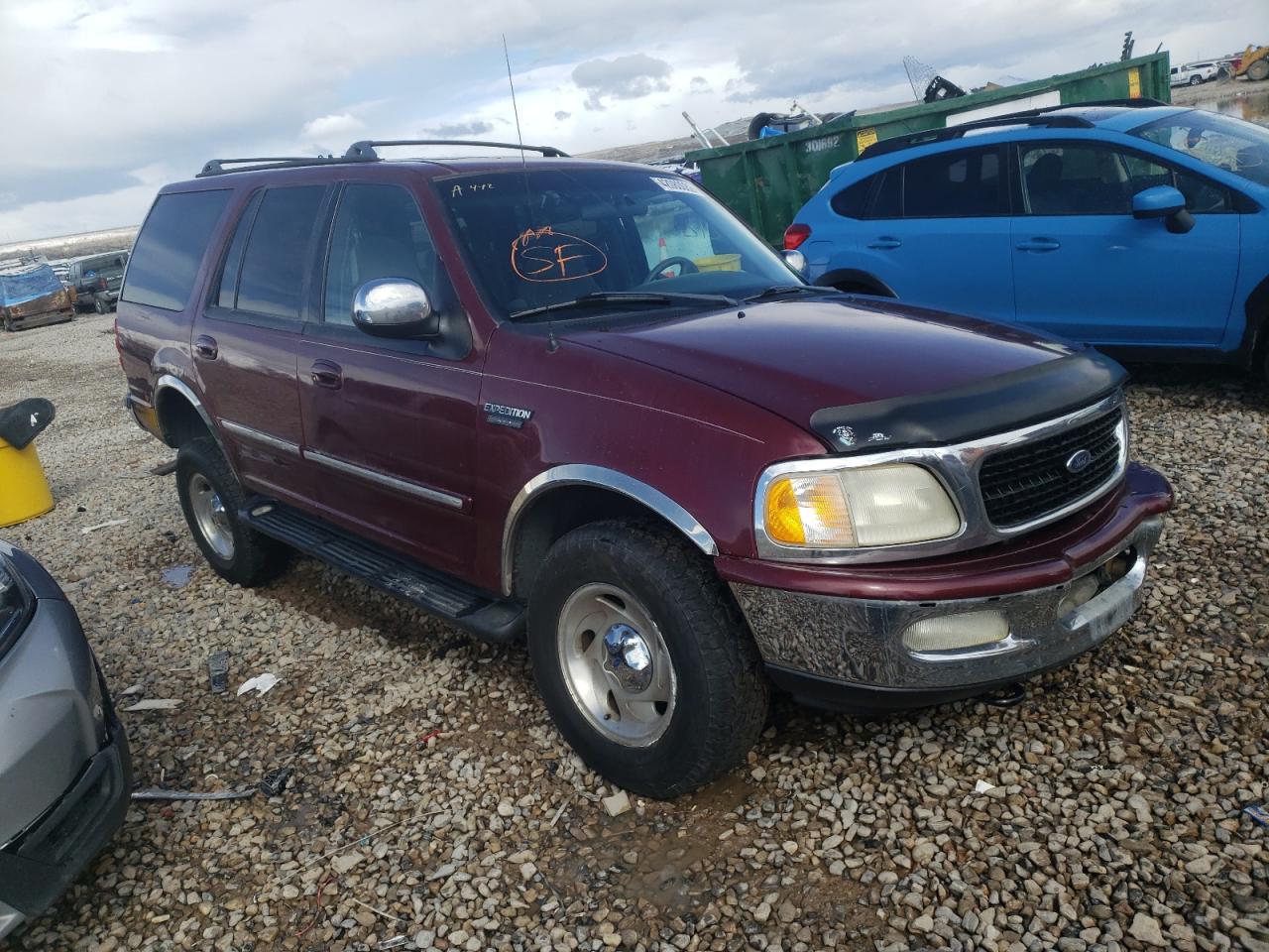 FORD EXPEDITION 1998 with VIN 1FMPU18L2WLA39196 - Photo from auction