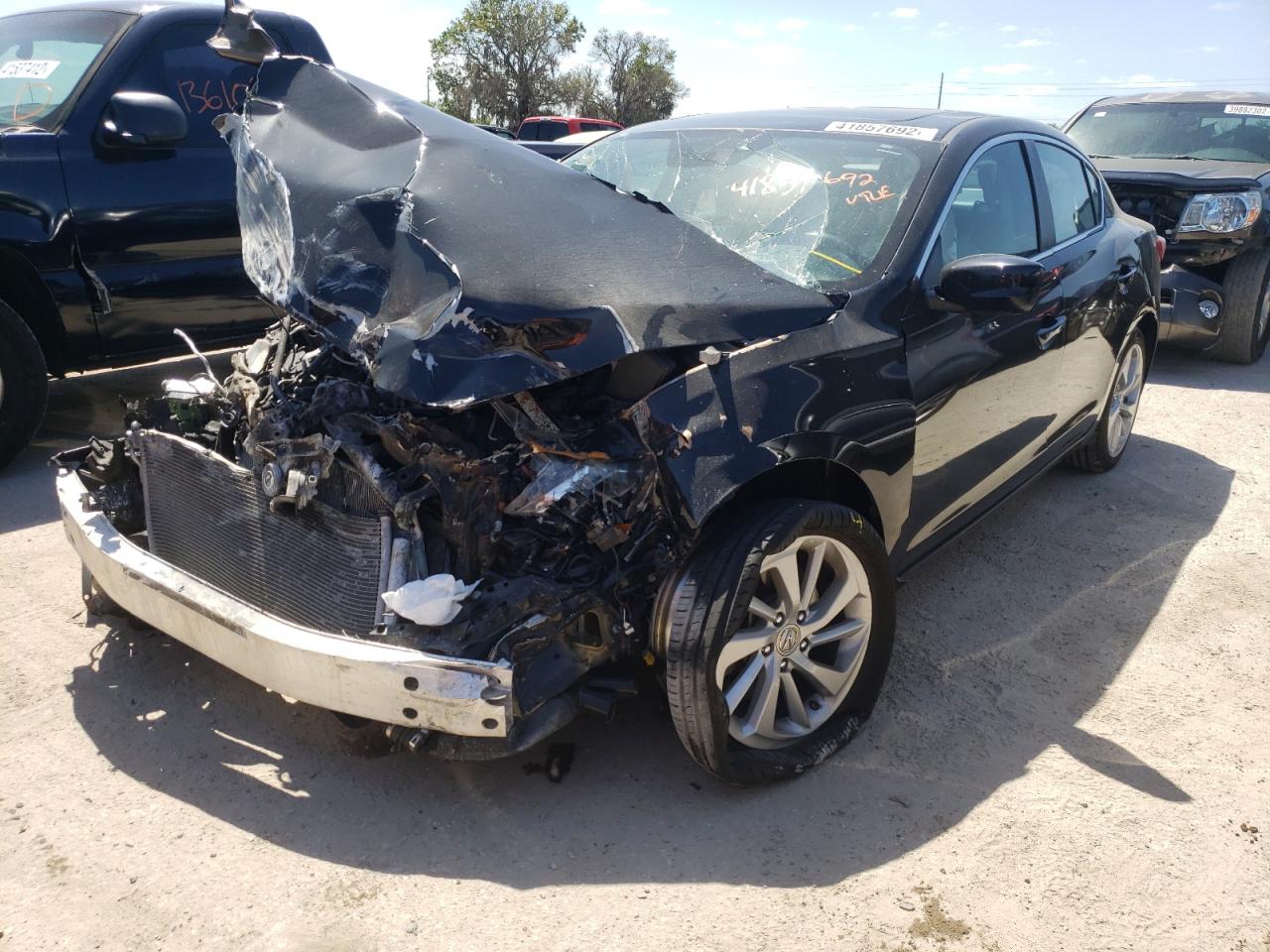 Photo 2 from auction – 2017 ACURA ILX BASE W with VIN 19UDE2F33HA006608