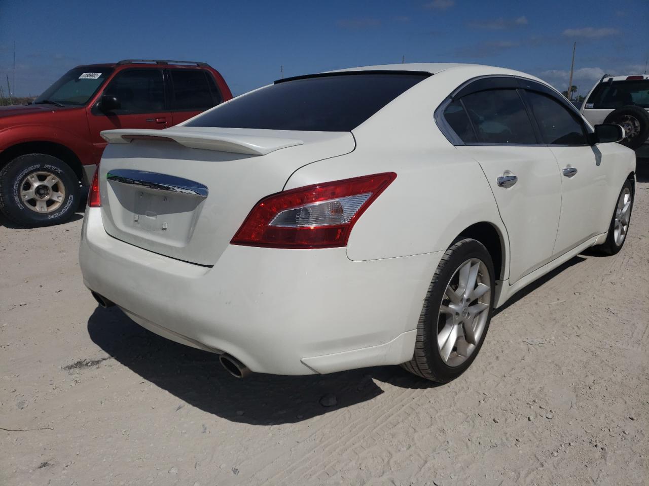 Photo 4 from auction – 2011 NISSAN MAXIMA S with VIN 1N4AA5AP9BC854664