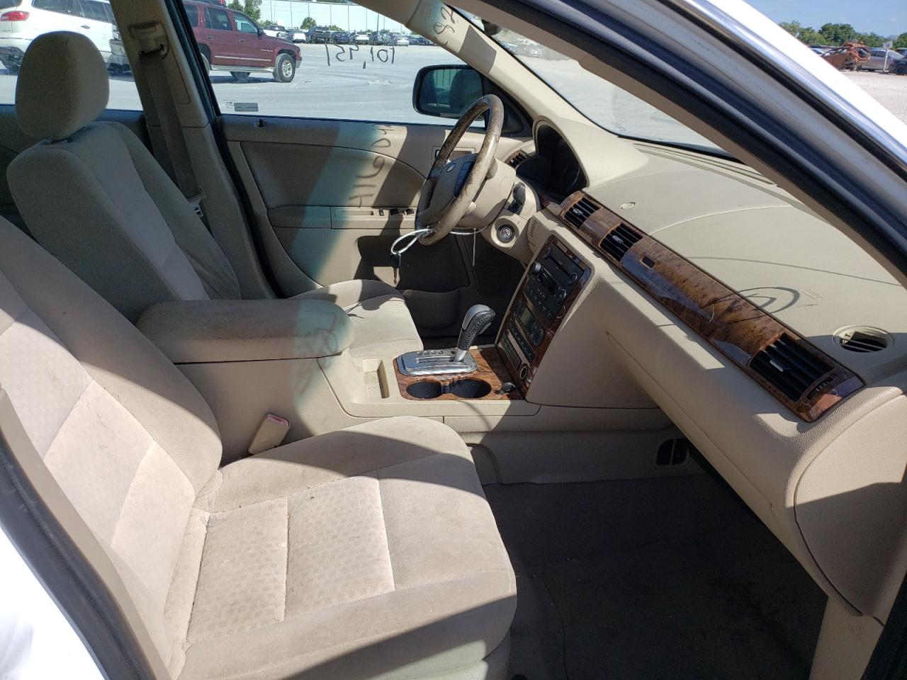 Photo 5 from auction – 2005 FORD F with VIN 1FAFP24105G137464