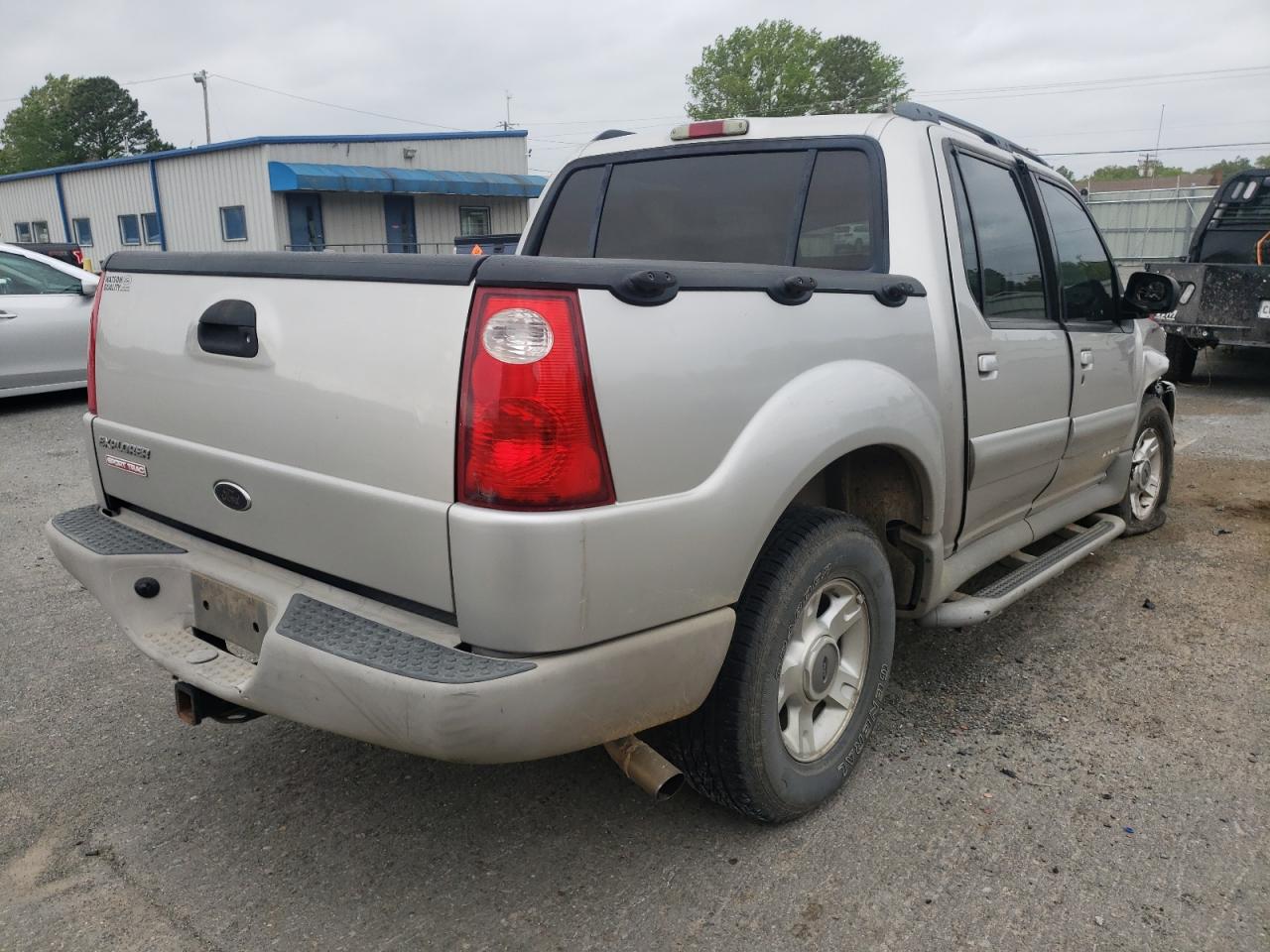 Photo 4 from auction – 2002 FORD EXPLORER S with VIN 1FMZU67E62UC88355