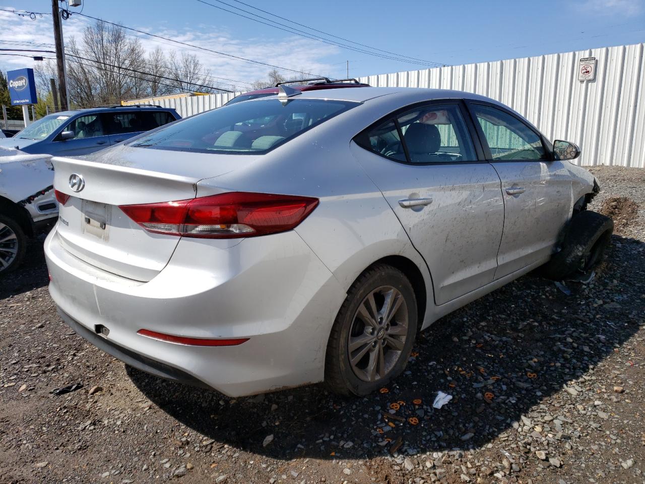 Photo 4 from auction – 2017 HYUNDAI ELANTRA with VIN 5NPD84LF1HH159643