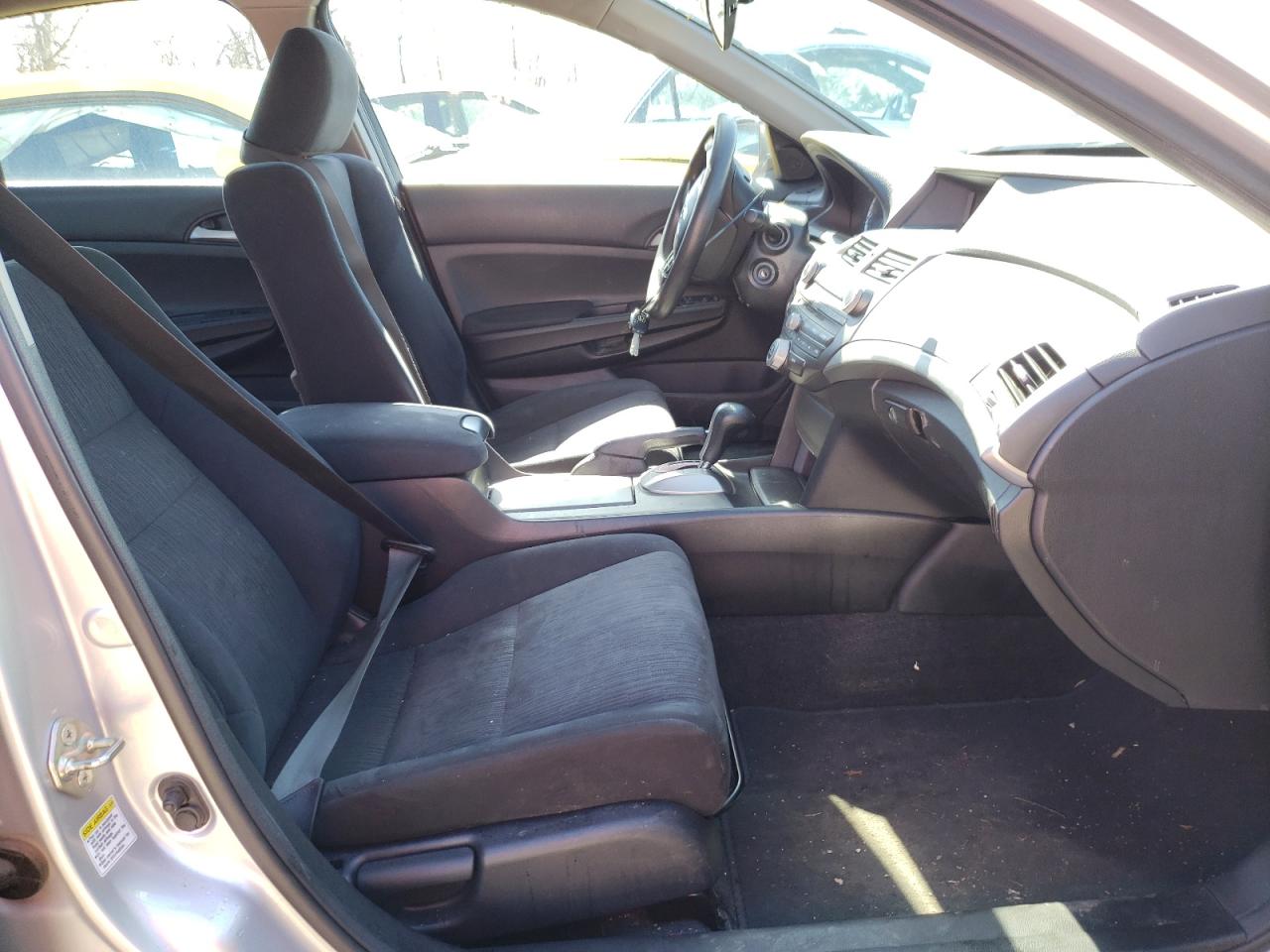 Photo 5 from auction – 2012 HONDA ACCORD LX with VIN 1HGCP2F36CA176539
