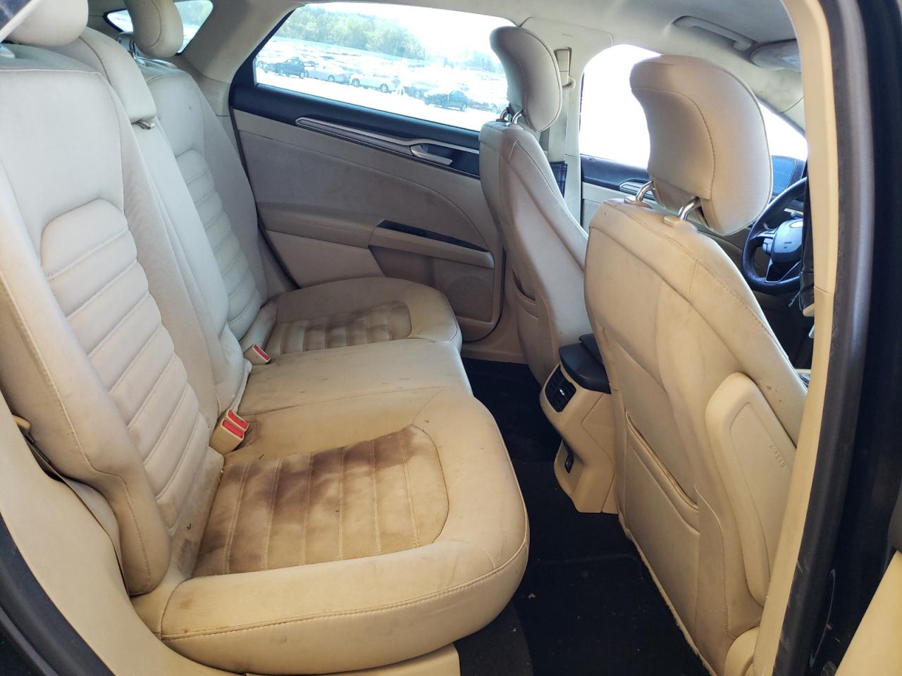 Photo 6 from auction – 2013 FORD FUSION SE with VIN 3FA6P0HR9DR298973