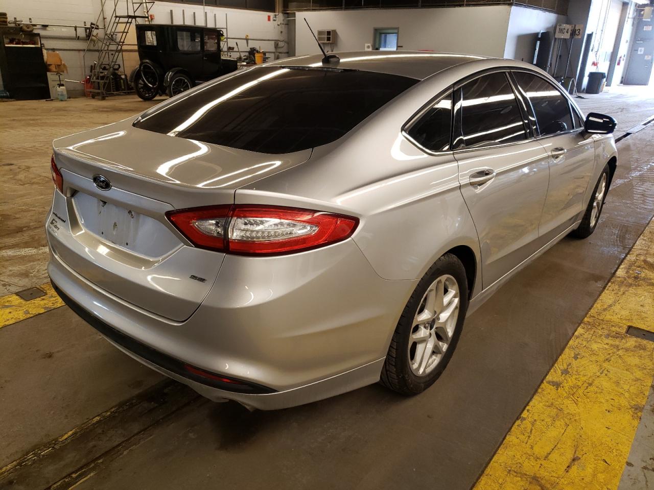 Photo 4 from auction – 2016 FORD FUSION SE with VIN 3FA6P0H78GR113363