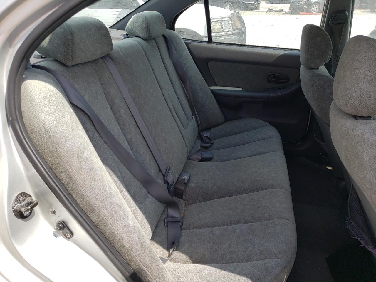 Photo 6 from auction – 2003 HYUNDAI ELANTRA GL with VIN KMHDN45D63U676869