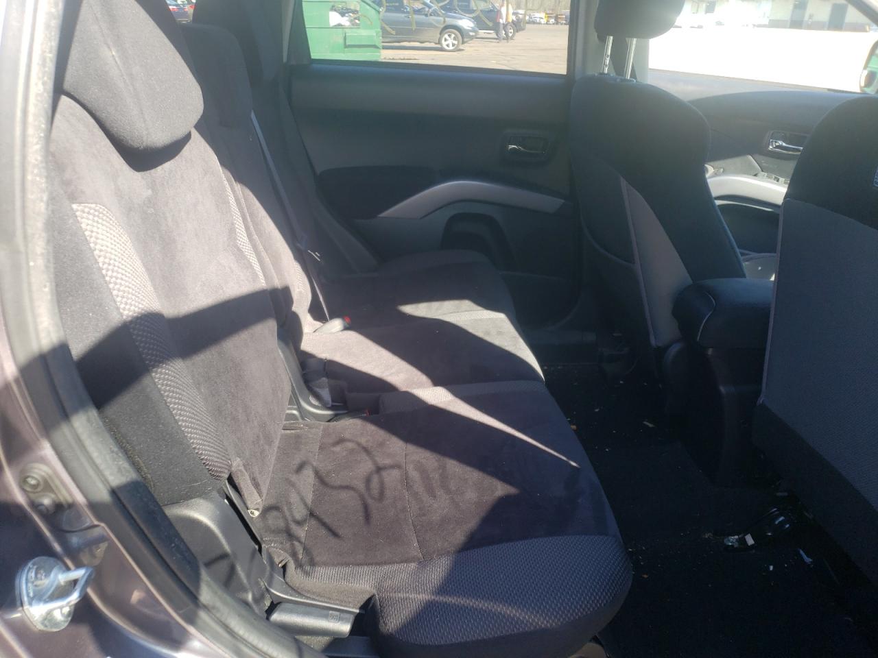 Photo 6 from auction – 2010 MITSUBISHI OUTLANDER with VIN JA4AT2AW8AZ006744
