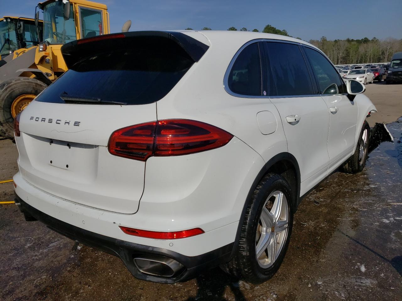 Photo 17 from auction – 2015 PORSCHE CAYENNE with VIN WP1AF2A22FLA39340