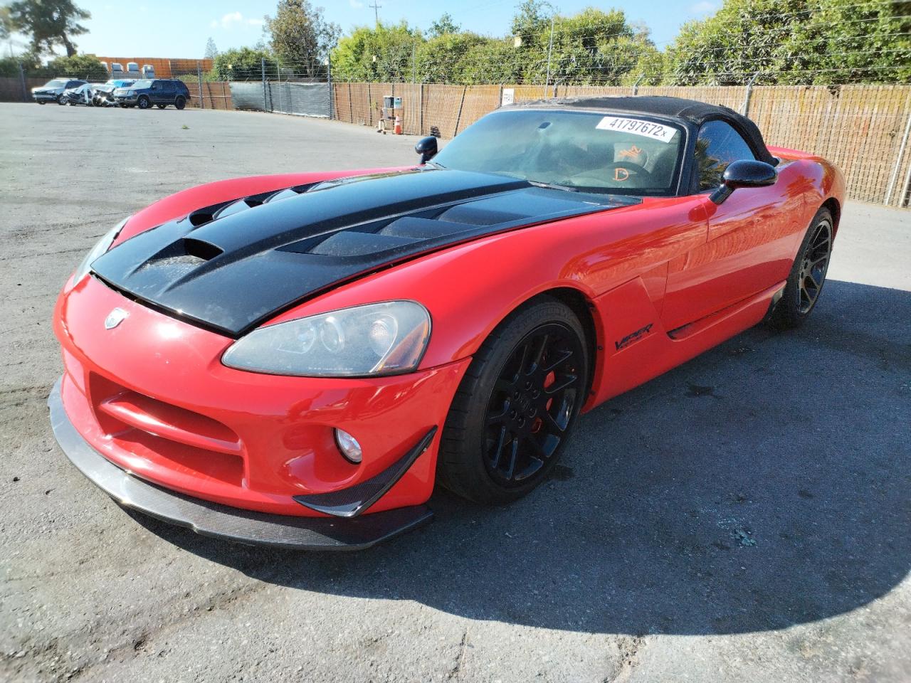Photo 2 from auction – 2004 DODGE VIPER SRT- with VIN 1B3JZ65ZX4V100041