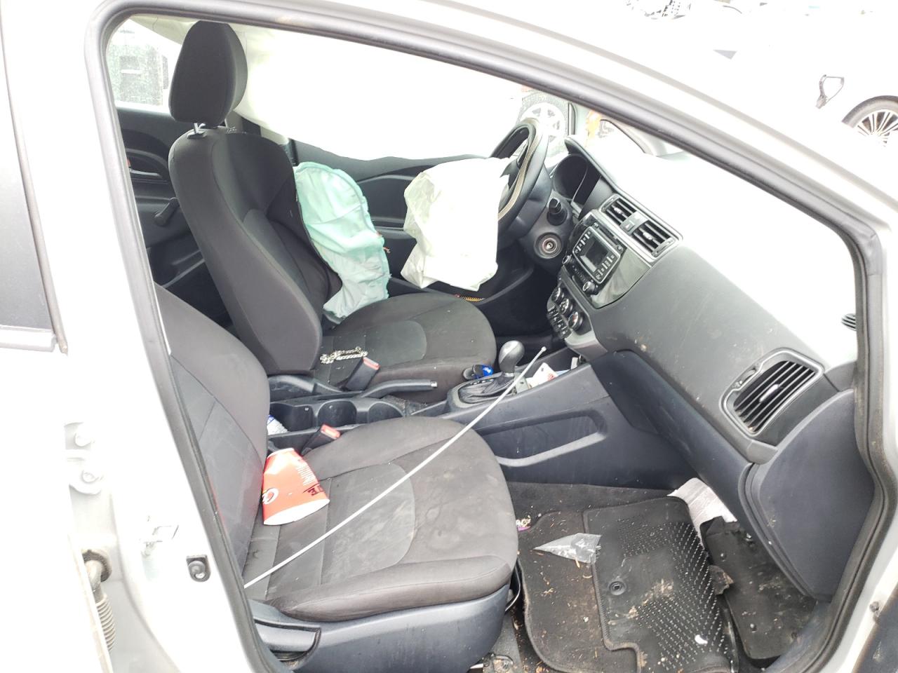 Photo 5 from auction – 2016 KIA RIO LX with VIN KNADM4A34G6646894