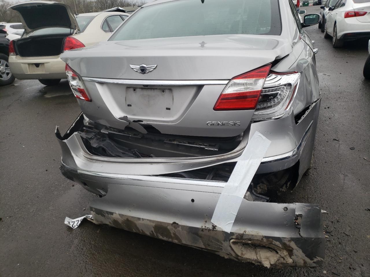 Photo 9 from auction – 2012 HYUNDAI GENESIS 3. with VIN KMHGC4DD7CU153493