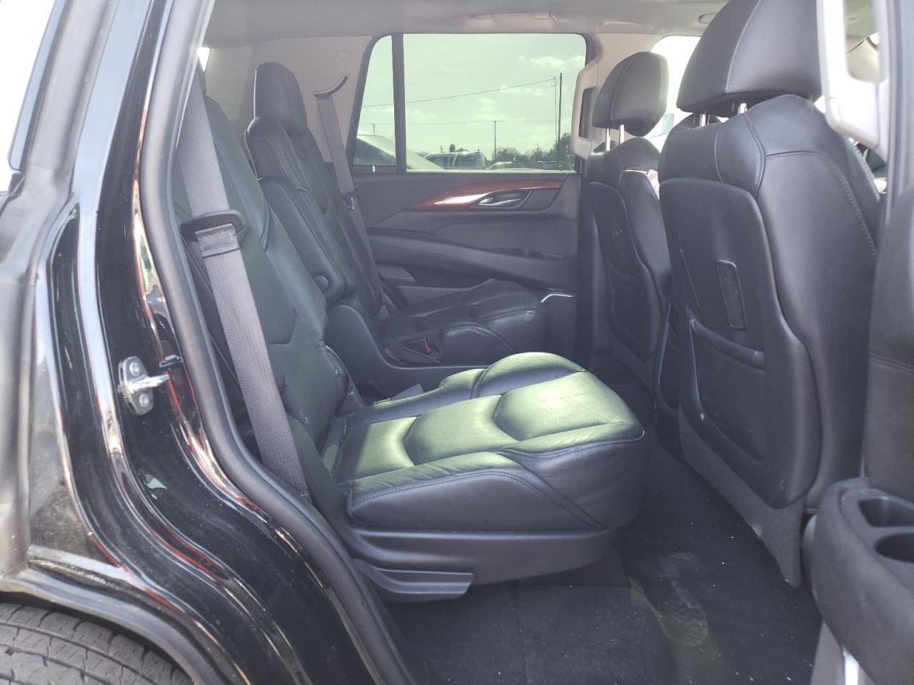 Photo 6 from auction – 2019 CADILLAC ESCALADE L with VIN 1GYS4BKJ7KR218945