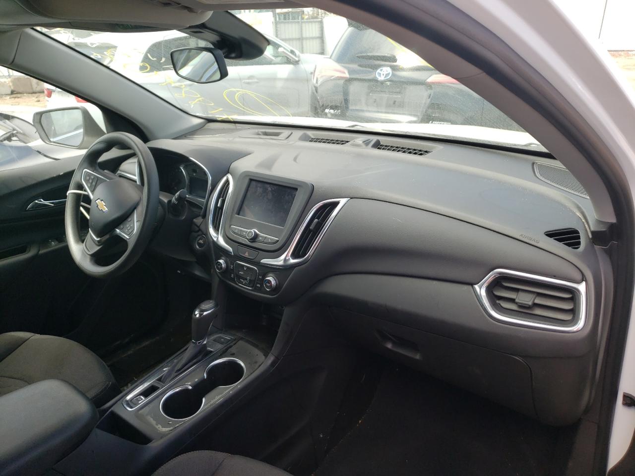 Photo 9 from auction – 2021 CHEVROLET EQUINOX LT with VIN 3GNAXUEV4MS164630