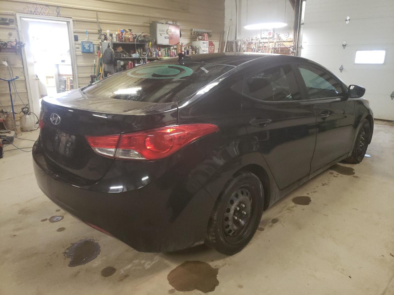 Photo 4 from auction – 2012 HYUNDAI ELANTRA GL with VIN 5NPDH4AE6CH072923
