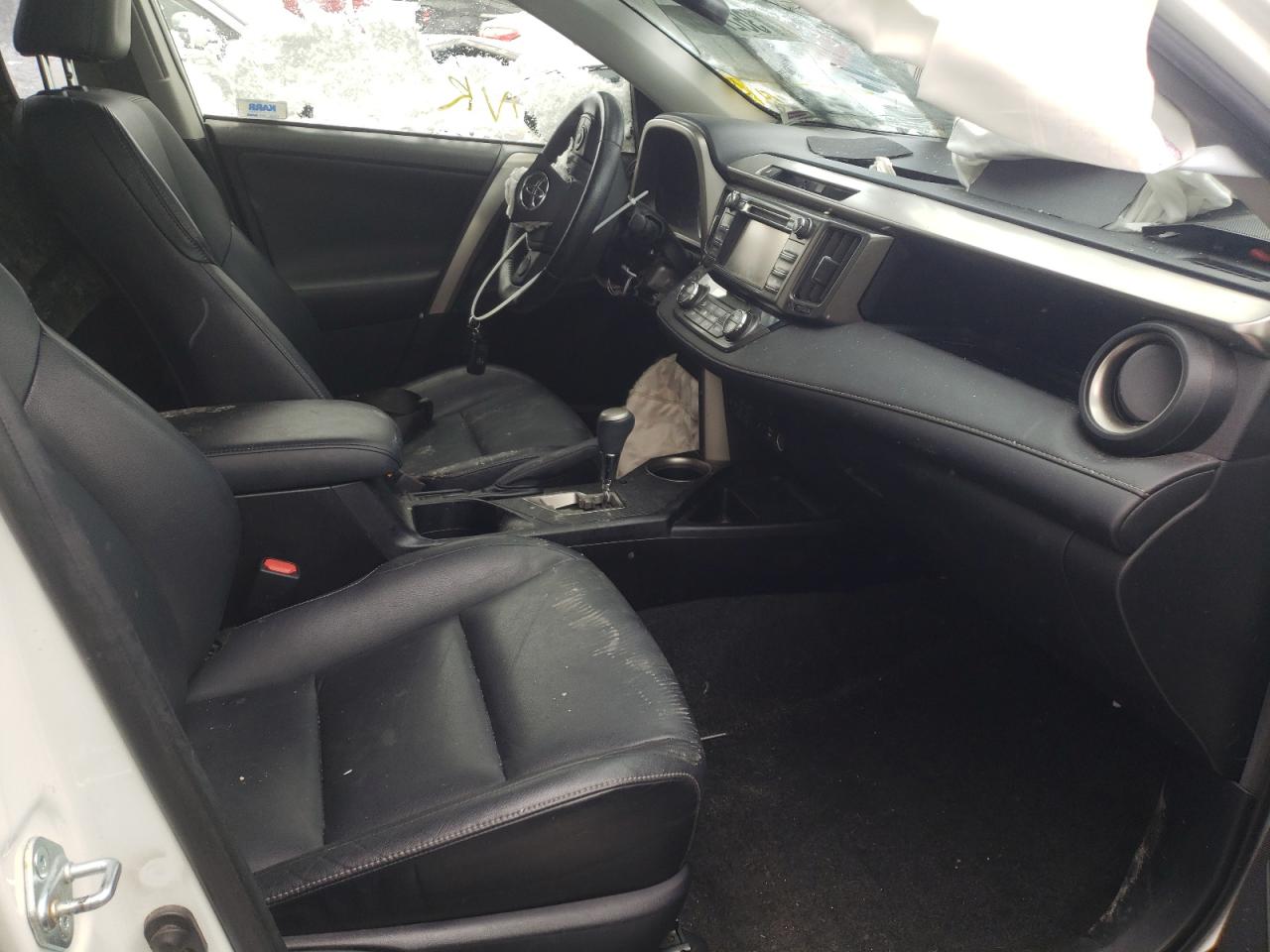 Photo 5 from auction – 2013 TOYOTA RAV4 LIMIT with VIN JTMDFREV9DD043176