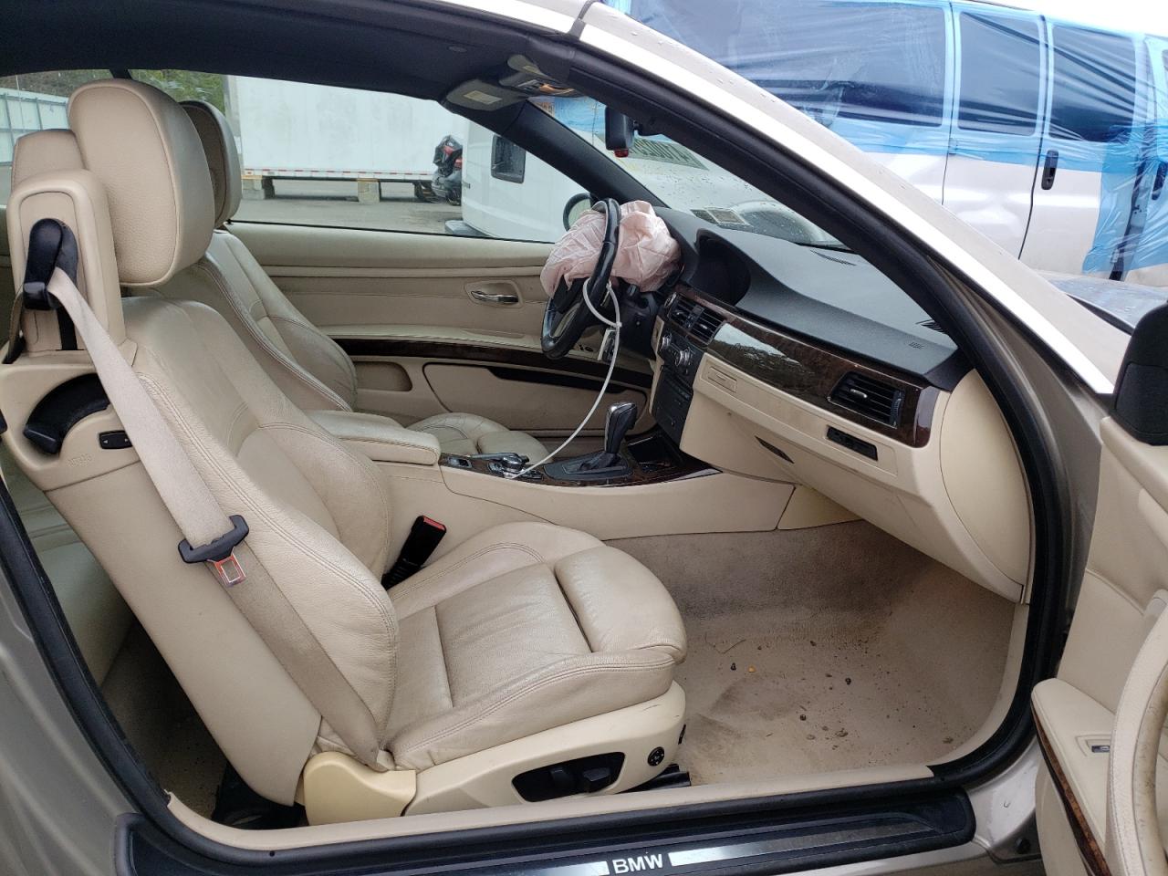 Photo 5 from auction – 2009 BMW 335 I with VIN WBAWL73509P473206
