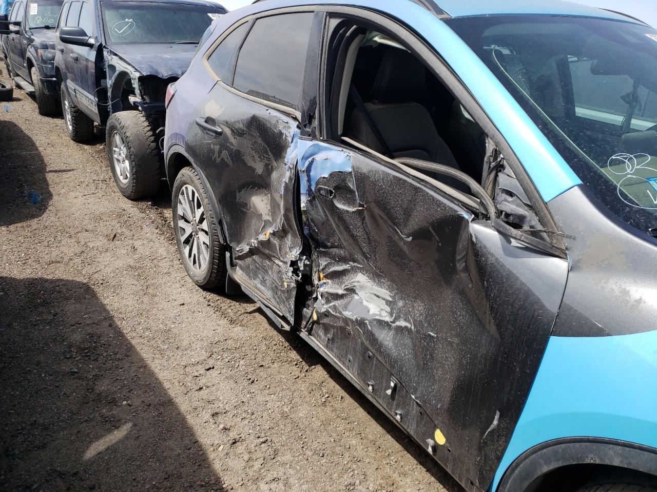 Photo 9 from auction – 2020 FORD ESCAPE SE with VIN 1FMCU9BZ8LUC29035