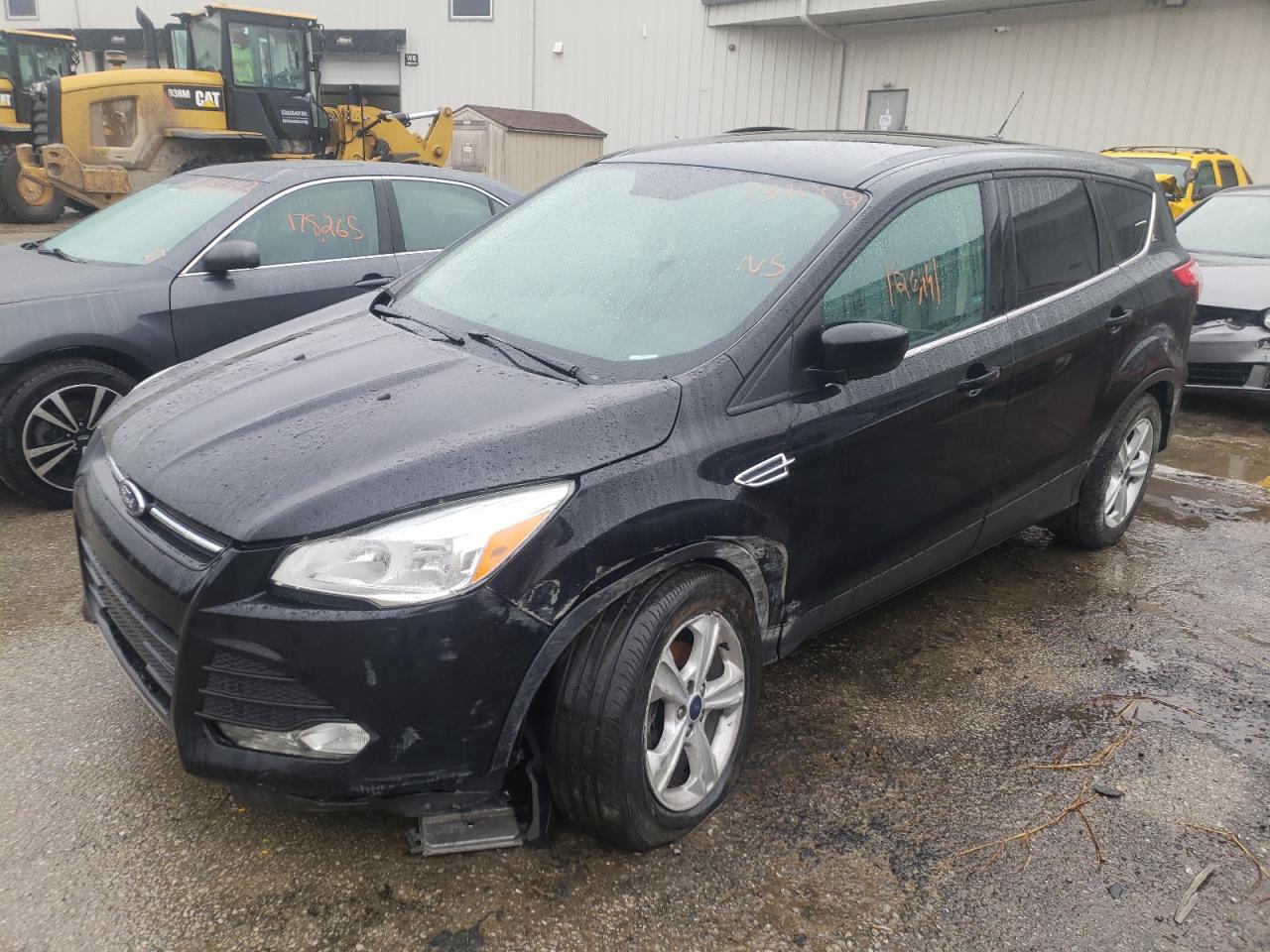 Photo 2 from auction – 2016 FORD ESCAPE SE with VIN 1FMCU0G71GUC38619