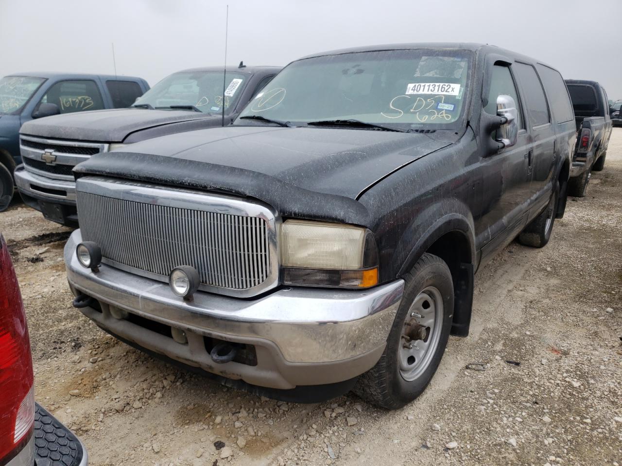 Photo 2 from auction – 2001 FORD EXCURSION with VIN 1FMNU42S91ED57628