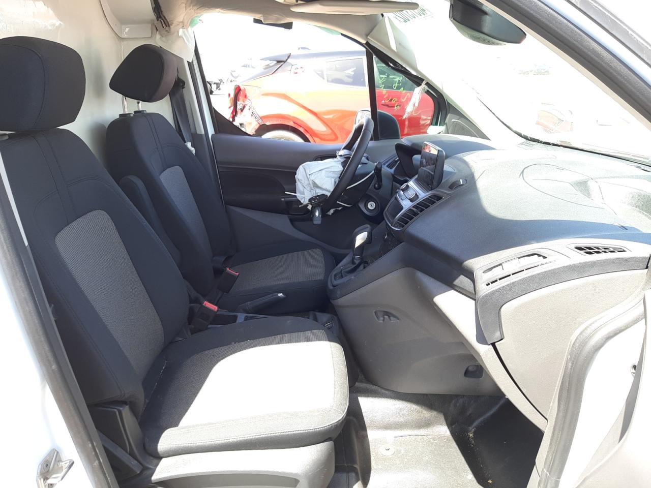 Photo 5 from auction – 2020 FORD TRANSIT CO with VIN NM0LS7E24L1470022