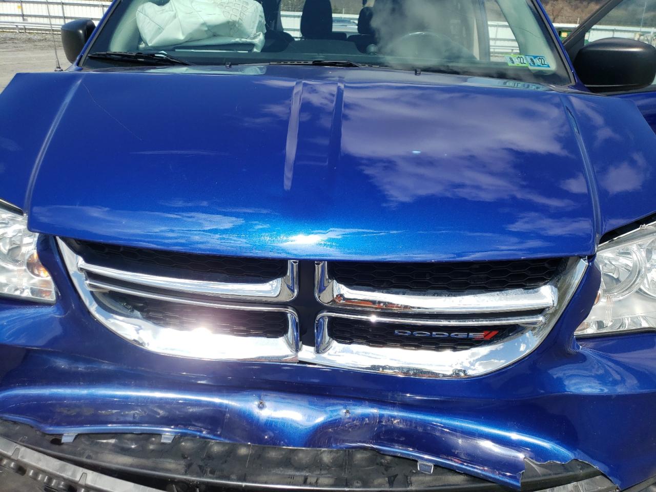 Photo 7 from auction – 2019 DODGE GRAND CARA with VIN 2C4RDGBG2KR754637