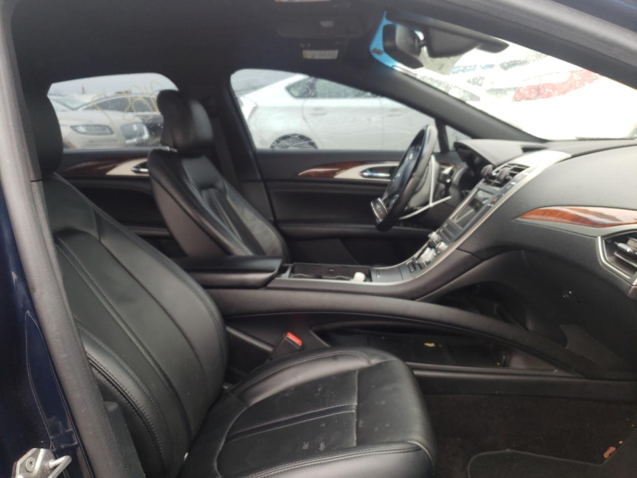 Photo 5 from auction – 2017 LINCOLN MKZ RESERV with VIN 3LN6L5E95HR602986