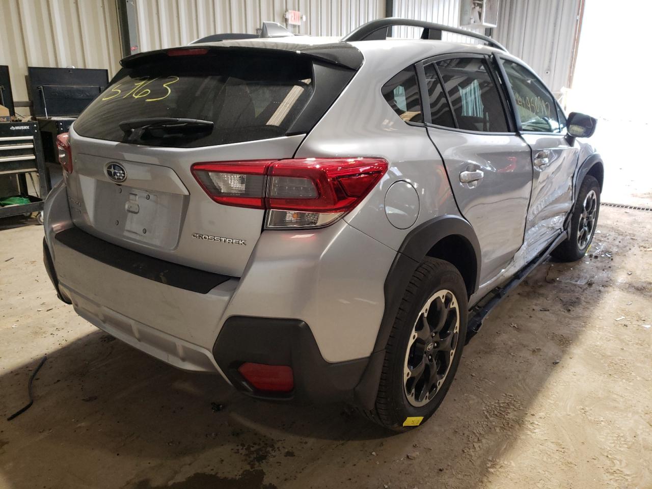 Photo 4 from auction – 2021 SUBARU CROSSTREK with VIN JF2GTAEC6MH235963