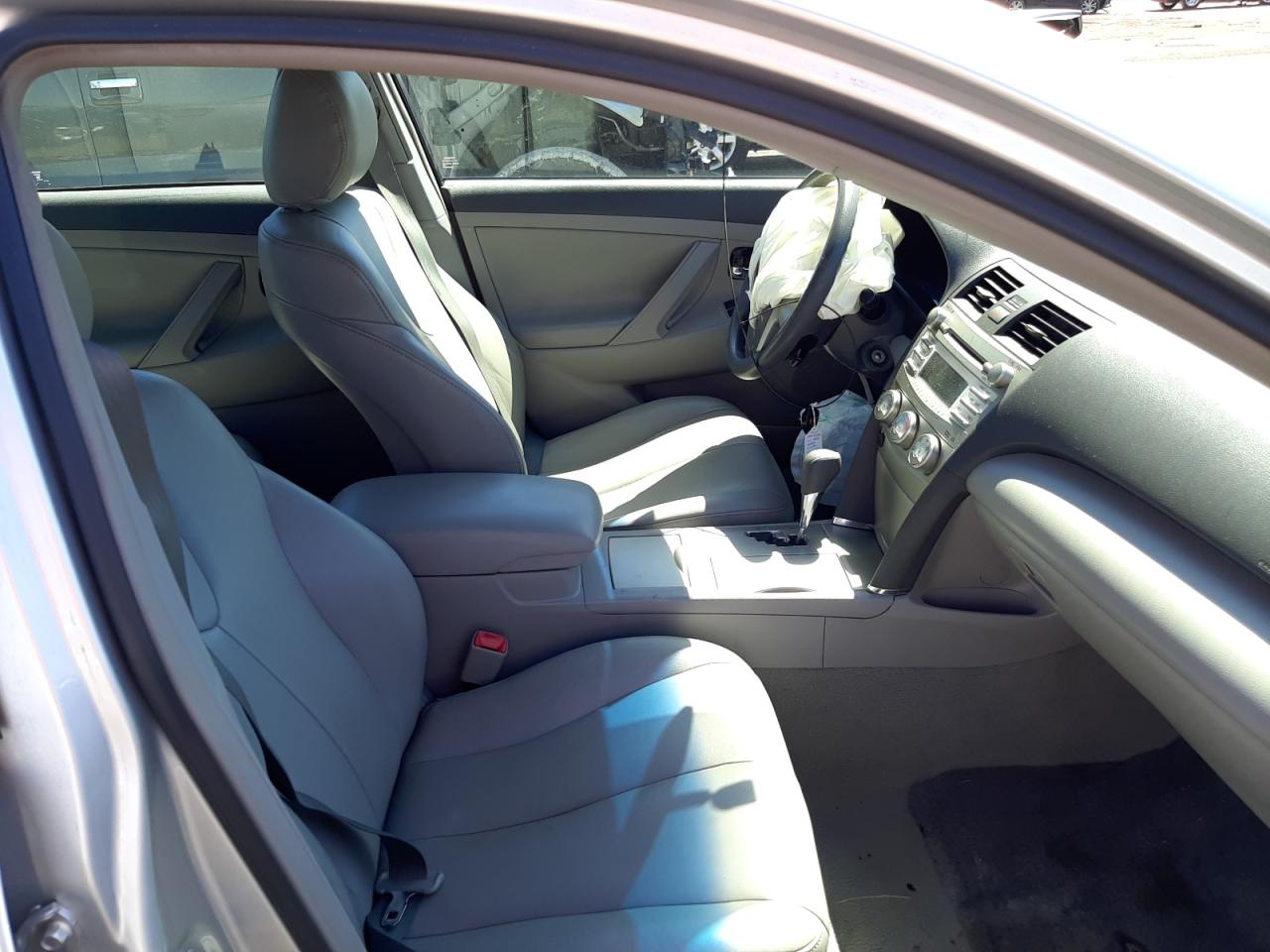 Photo 5 from auction – 2010 TOYOTA CAMRY BASE with VIN 4T4BF3EK7AR056919