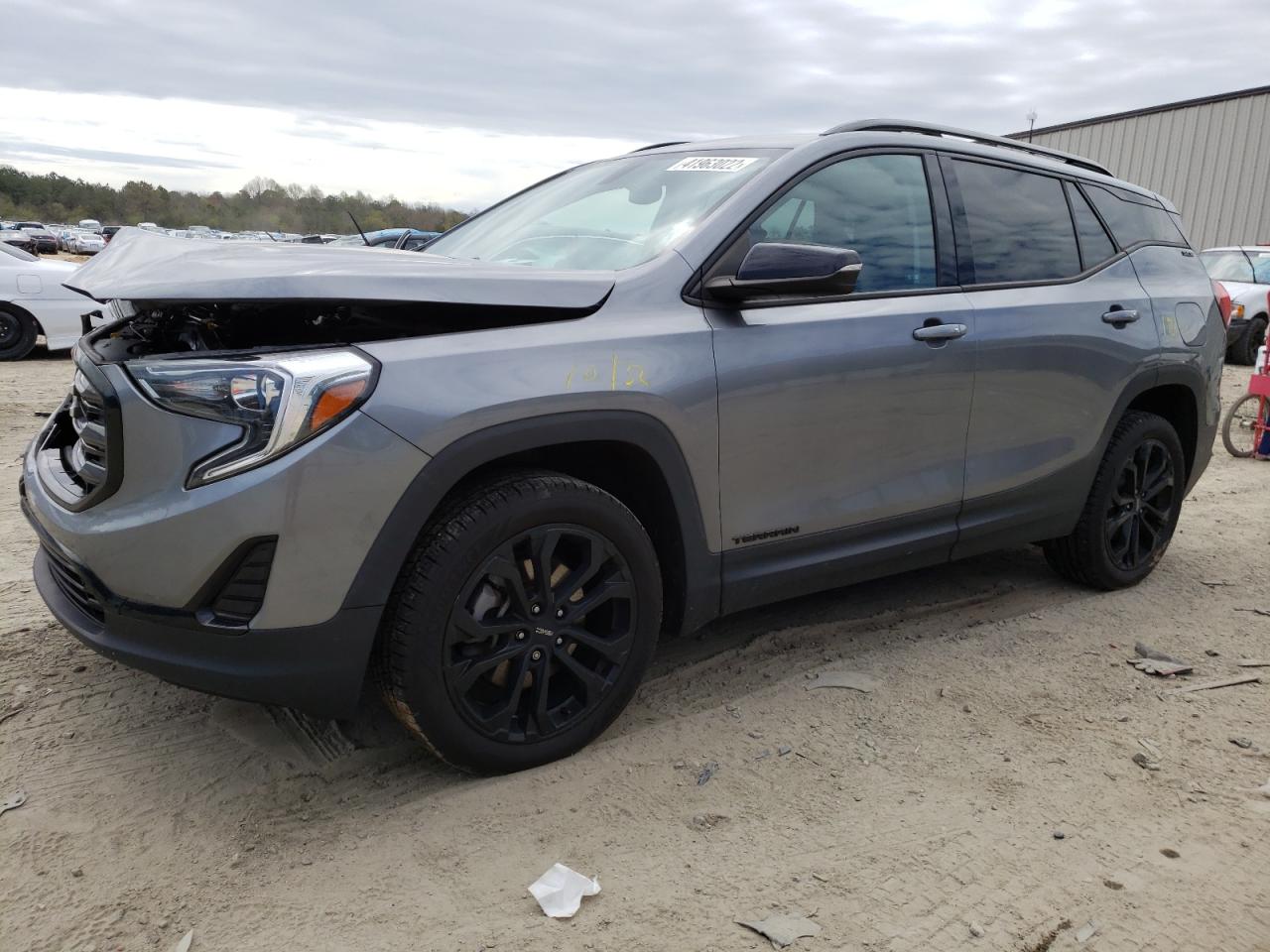Photo 2 from auction – 2019 GMC TERRAIN SL with VIN 3GKALTEX3KL155400