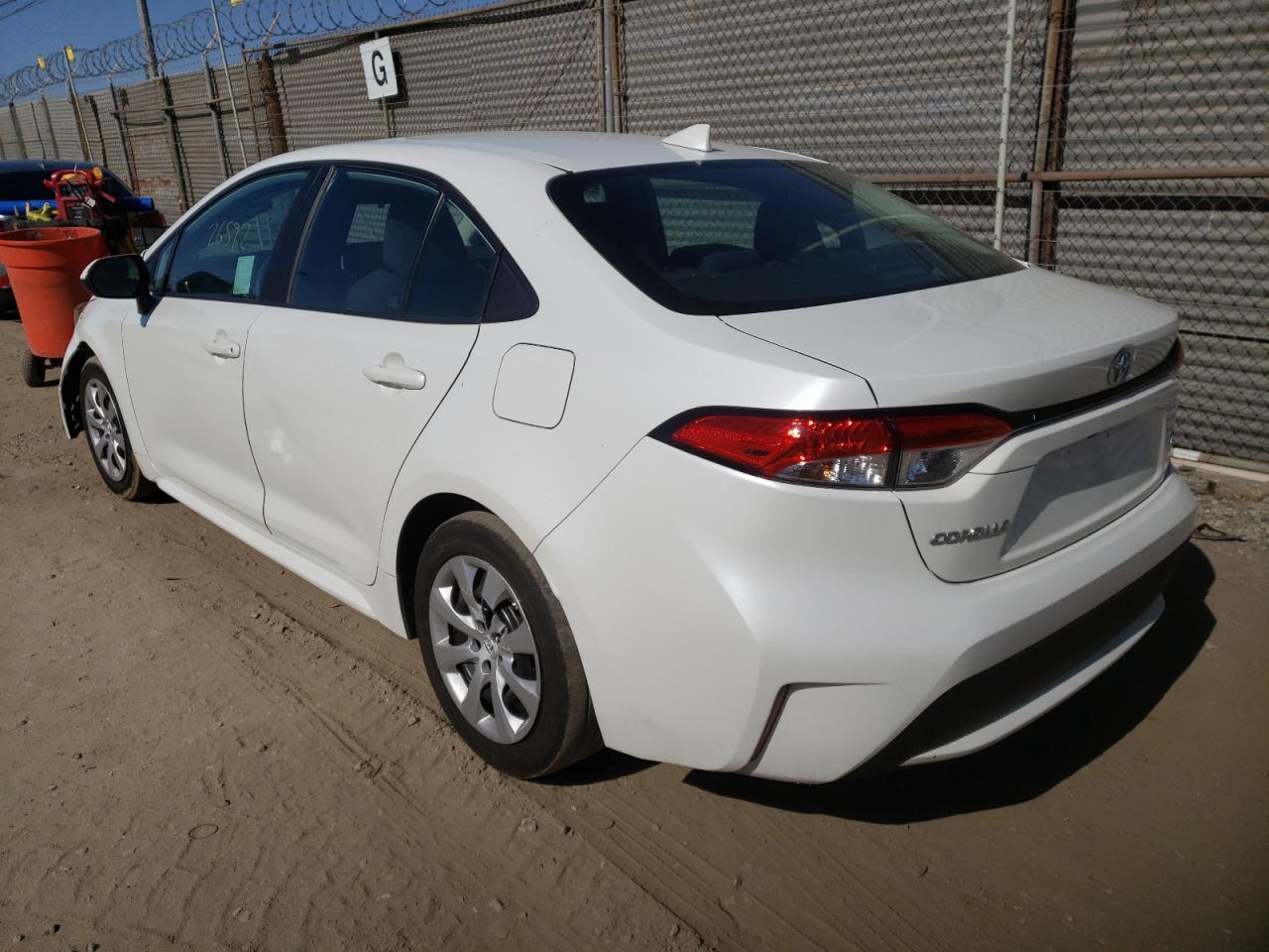Photo 3 from auction – 2020 TOYOTA COROLLA LE with VIN 5YFEPRAE8LP026100