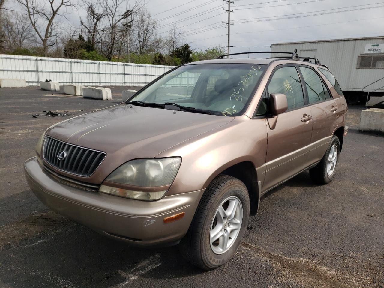 Photo 2 from auction – 1999 LEXUS RX 300 with VIN JT6GF10U8X0029334