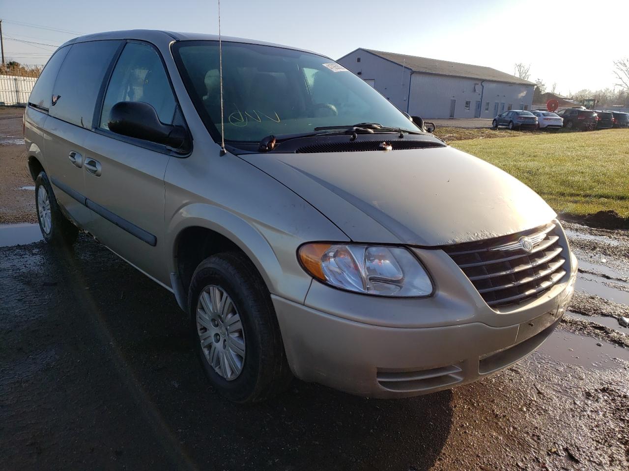 CHRYSLER TOWN & COU 2006 with VIN 1A4GP45R06B745802 - Photo from auction