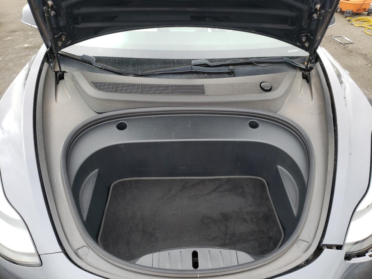 Photo 7 from auction – 2018 TESLA MODEL 3 with VIN 5YJ3E1EB2JF184486