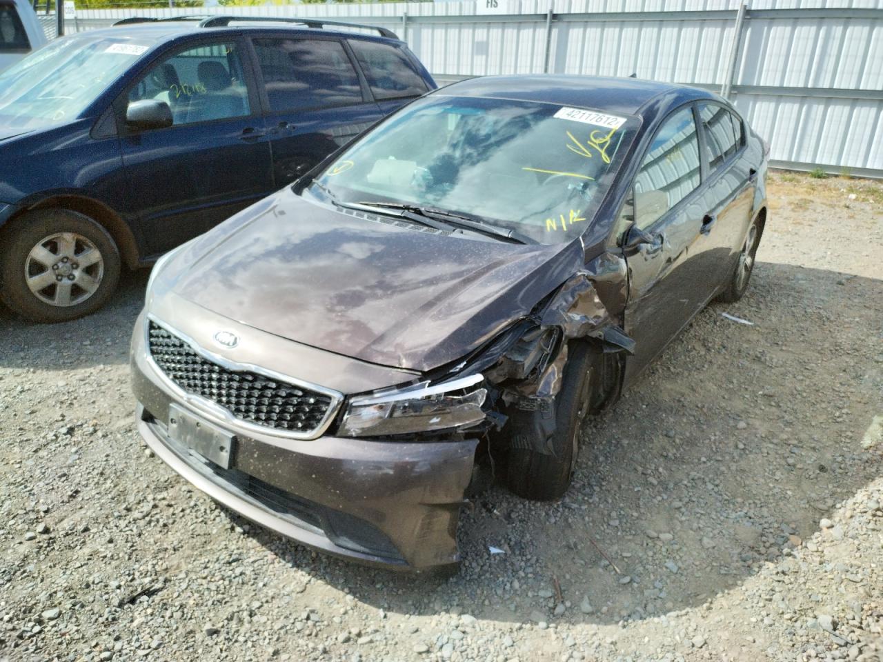 Photo 9 from auction – 2018 KIA FORTE LX with VIN 3KPFL4A75JE172330