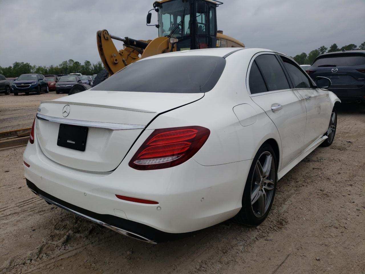 Photo 4 from auction – 2019 MERCEDES-BENZ E 300 with VIN WDDZF4JB7KA548416