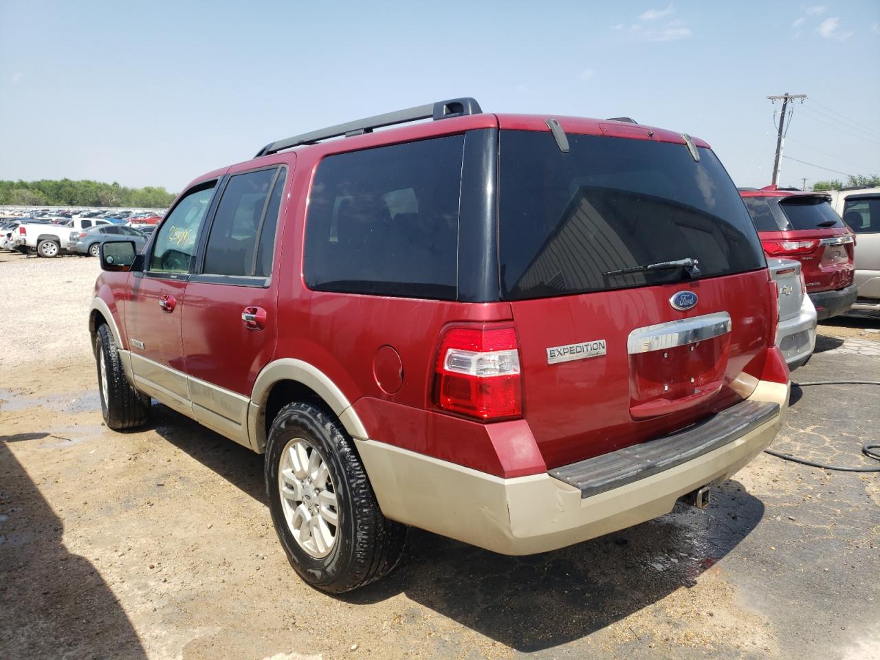 Photo 3 from auction – 2008 FORD EXPEDITION with VIN 1FMFU17508LA54880