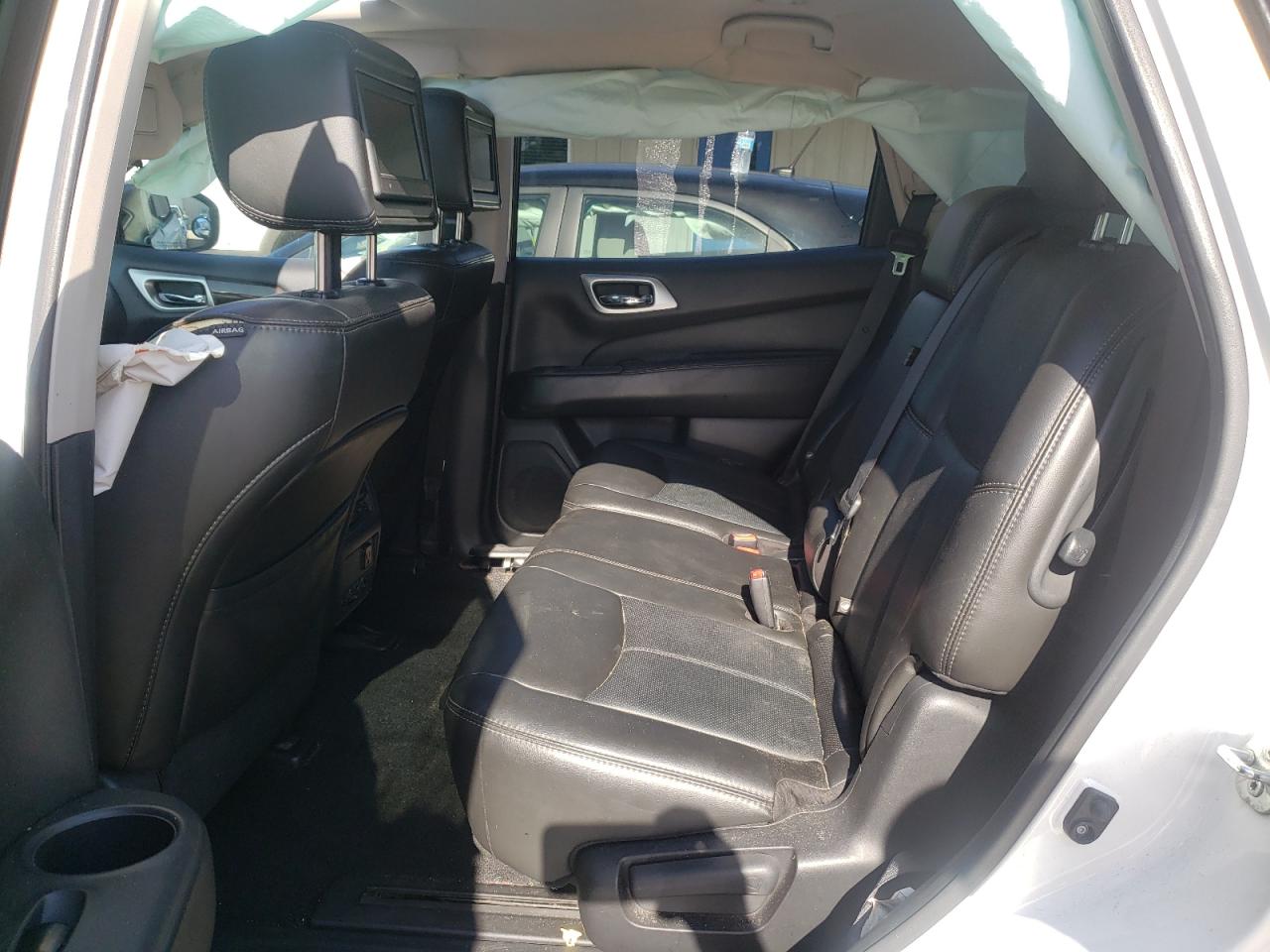 Photo 6 from auction – 2014 NISSAN PATHFINDER with VIN 5N1AR2MM1EC697117